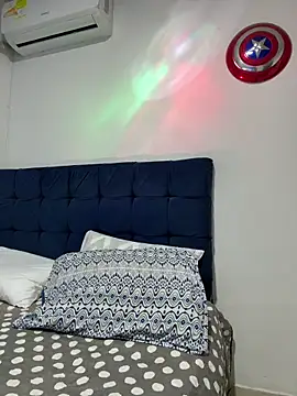 Snapshot of blackbullger_ chatting on October 24, 10:50 pm blackbullger online show from October 24, 10:50 pm