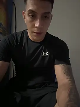 Snapshot of blackbullger_ chatting on October 27, 4:38 am blackbullger online show from October 27, 4:38 am