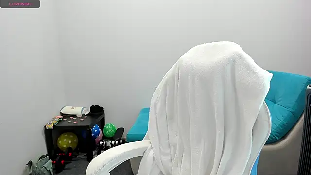 juliamurr 18 online show from October 29, 12:57 am