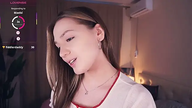 Snapshot of NguyetHankey chatting on December 16, 6:18 am NguyetHankey online show from December 16, 6:18 am