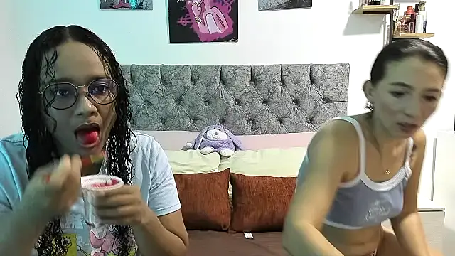 nay and aleja1 online show from May 21, 2:51 am