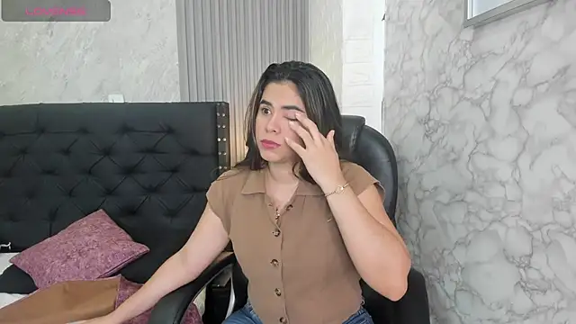 alicy  torres online show from May 7, 11:04 am