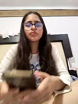 Goddesscut333 online show from October 30, 4:30 pm