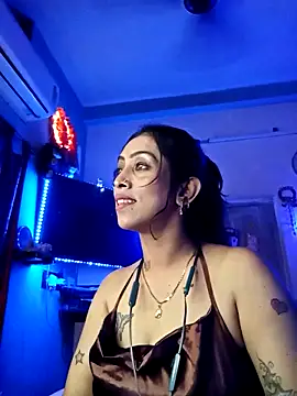 Love Beauty01 online show from February 7, 6:55 pm