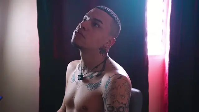 AlphaMasterXxx online show from February 8, 3:48 pm