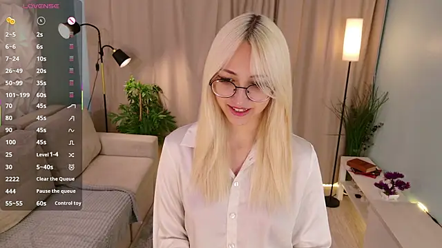 Marry sharp online show from October 15, 9:04 pm