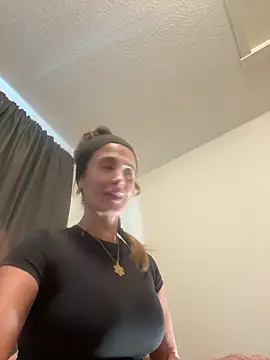 Alona Brown online show from March 30, 7:04 pm