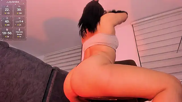 NikaVelvet1 online show from November 7, 11:49 pm