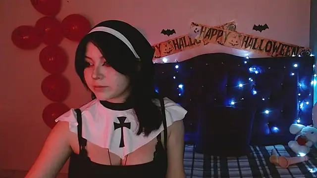 Snapshot of Ginebra_Sensual chatting on October 31, 12:17 pm Ginebra Sensual online show from October 31, 12:17 pm