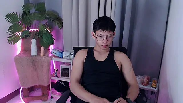 pinkcock froi2305 online show from December 15, 11:09 pm