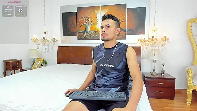 Snapshot of Valentiinoss chatting on February 14, 9:11 pm Valentiinoss online show from February 14, 9:11 pm