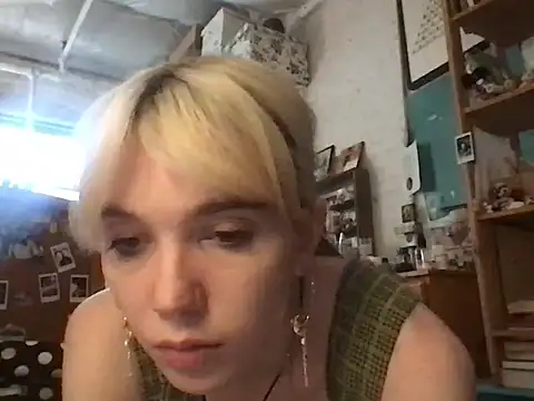 Snapshot of danceissex chatting on September 23, 9:40 pm danceissex online show from September 23, 9:40 pm