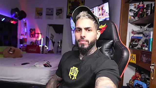 logan hugh8 online show from March 19, 4:27 am