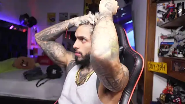 logan hugh8 online show from March 23, 5:11 am