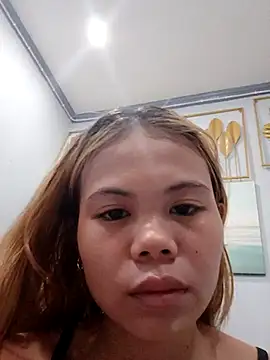 Sexxie Ella22 online show from May 6, 5:46 am