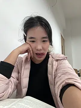 Snapshot of luluya1314 chatting on November 9, 8:56 am luluya1314 online show from November 9, 8:56 am