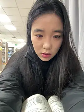 Snapshot of luluya1314 chatting on March 10, 11:26 am luluya1314 online show from March 10, 11:26 am