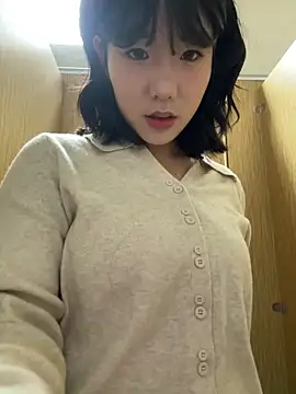 Snapshot of luluya1314 chatting on April 8, 11:21 am luluya1314 online show from April 8, 11:21 am