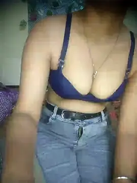 Simranjeet Kaur68 online show from September 18, 5:20 am