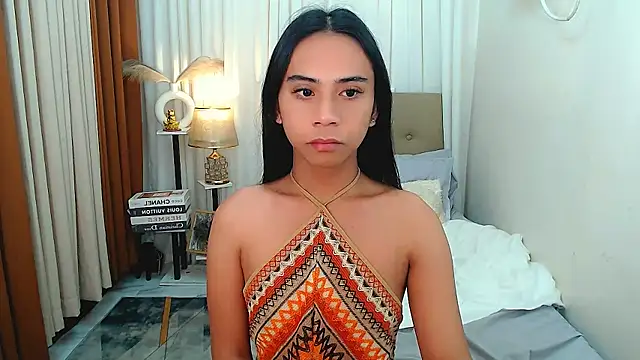 Snapshot of scarlet_smith7 chatting on February 19, 9:44 pm scarlet smith7 online show from February 19, 9:44 pm