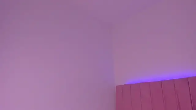 MiaWonderfull online show from November 28, 4:15 am