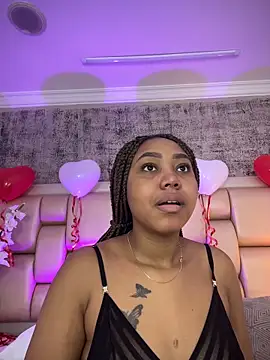 Snapshot of AngelaRoberts chatting on February 12, 8:26 pm AngelaRoberts online show from February 12, 8:26 pm