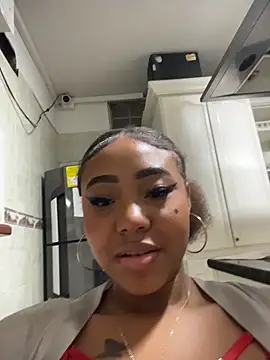 Snapshot of AngelaRoberts chatting on March 28, 8:25 am AngelaRoberts online show from March 28, 8:25 am