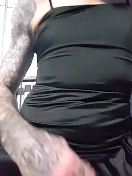 Snapshot of 69Pinky69 chatting on February 13, 2:07 am 69Pinky69 online show from February 13, 2:07 am