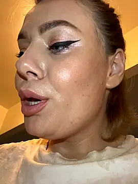 emmasweett11 online show from September 23, 12:19 pm