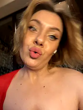 emmasweett11 online show from November 16, 2:33 pm