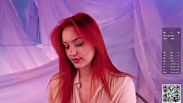 GildedKitten online show from February 1, 7:45 pm