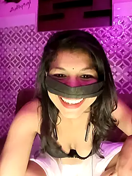 Snapshot of Horny_Ishika chatting on September 21, 7:43 am Horny Ishika online show from September 21, 7:43 am