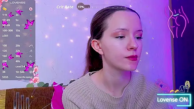 Snapshot of BellaVelure666 chatting on September 16, 6:42 pm BellaVelure666 online show from September 16, 6:42 pm