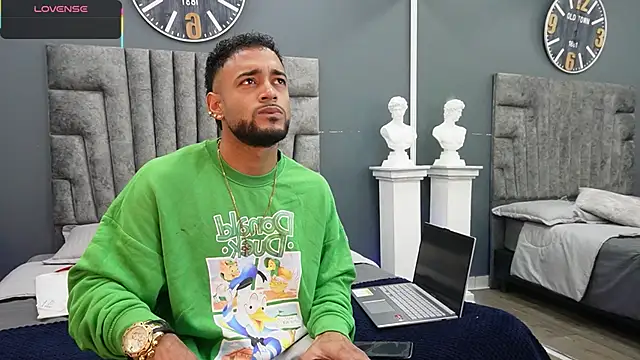 emilio brandon online show from February 5, 11:15 am