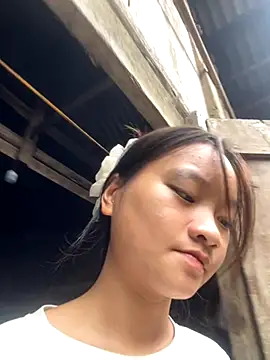 Snapshot of __Nhug__05 chatting on October 8, 1:14 am   Nhug  05 online show from October 8, 1:14 am