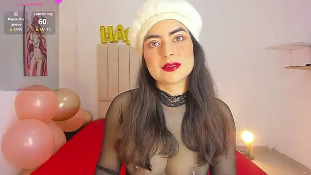 Snapshot of sashaa_petit chatting on October 10, 11:31 am sashaa petit online show from October 10, 11:31 am