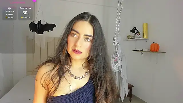 Snapshot of sashaa_petit chatting on October 30, 11:33 am sashaa petit online show from October 30, 11:33 am