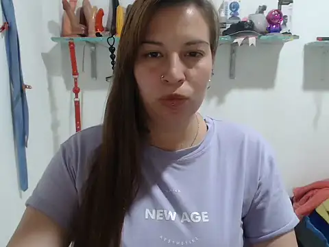 cloequeen15 online show from September 25, 6:33 pm