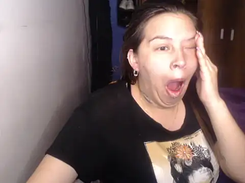 cloequeen15 online show from February 28, 1:50 am