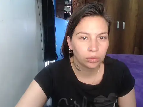 cloequeen15 online show from March 21, 3:04 pm