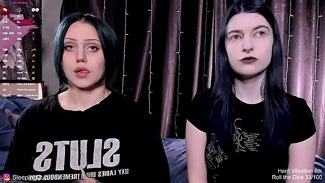 Threesomebabes online show from February 28, 3:24 pm