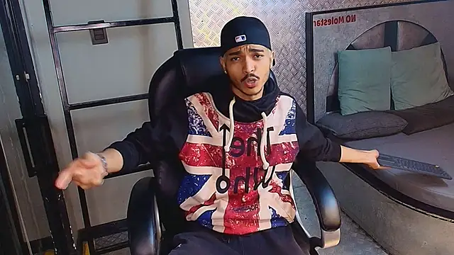 MarcusRain  online show from October 2, 3:24 am