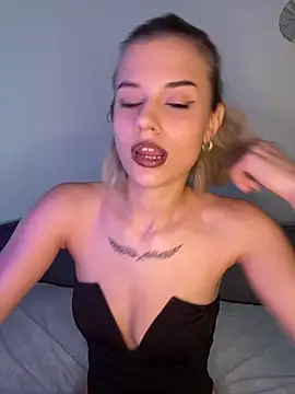 AishaKali online show from February 4, 9:48 am