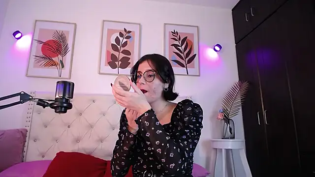 barbyehot online show from November 21, 12:21 am