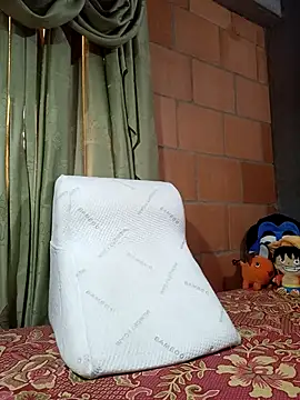 Killua Zoldyck420 online show from January 18, 6:23 pm