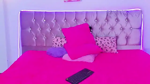 Snapshot of Lushy_sweet chatting on March 23, 7:45 am Lushy sweet online show from March 23, 7:45 am