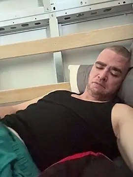 Snapshot of Dallasbest214 chatting on February 25, 8:29 pm Dallasbest214 online show from February 25, 8:29 pm