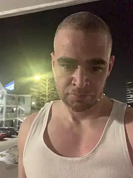 Snapshot of Dallasbest214 chatting on March 1, 5:42 am Dallasbest214 online show from March 1, 5:42 am