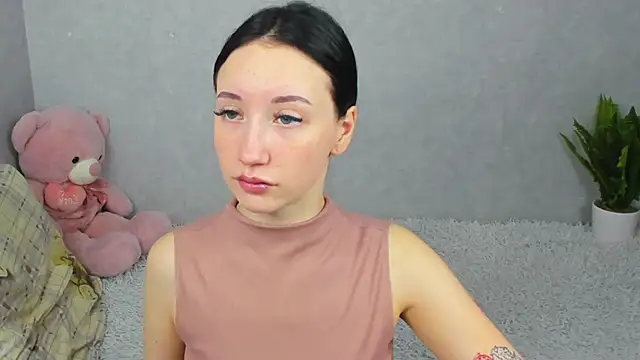 EileenMoores online show from December 19, 7:32 pm