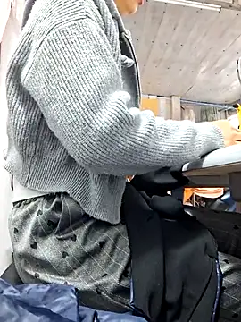 irina hana online show from November 19, 1:05 am